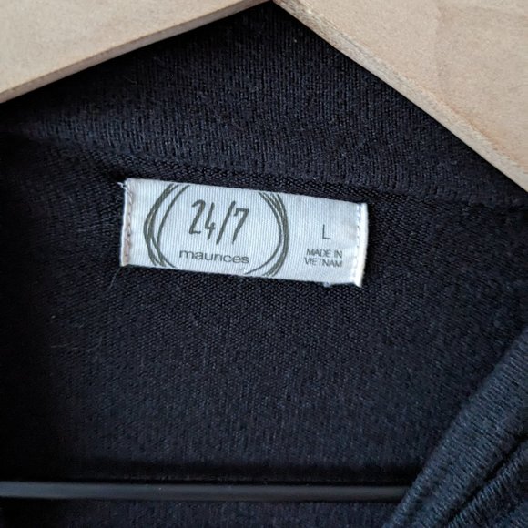 Keyhole Neck Maurices Top - Picture 2 of 2